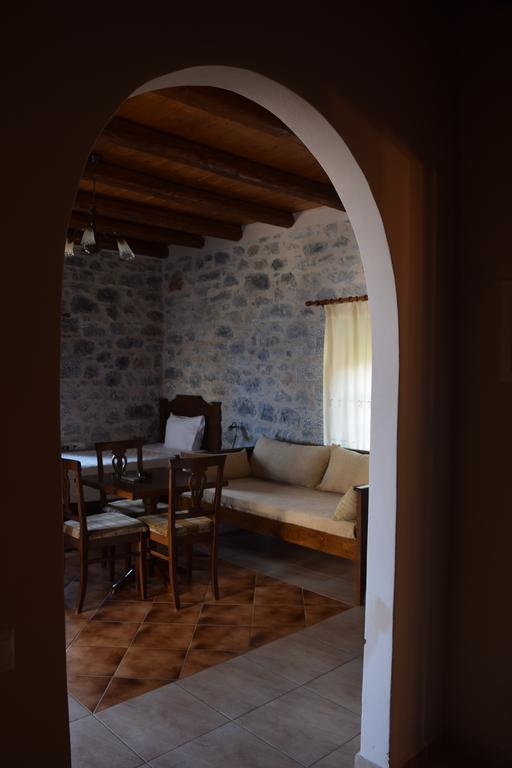 Vasilios Apartments Hotel Liménion Buitenkant foto